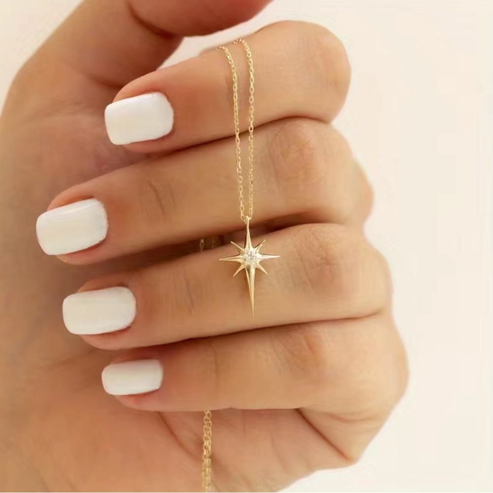 NEW 18K Gold Plated Geometric Star Necklace